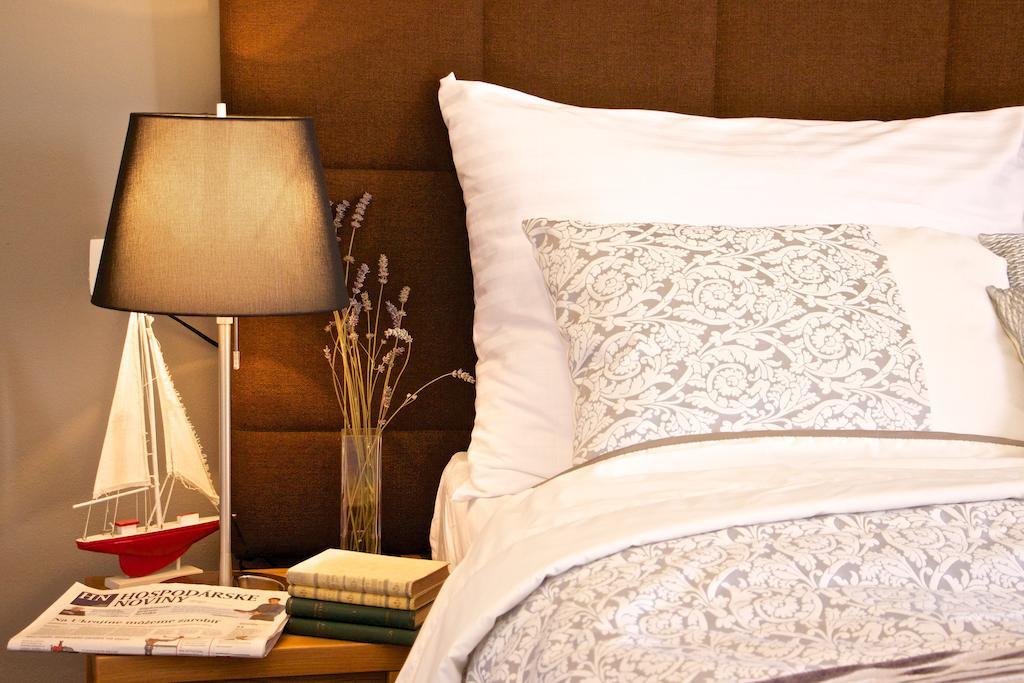 Hotel Marathon Senec Dış mekan fotoğraf