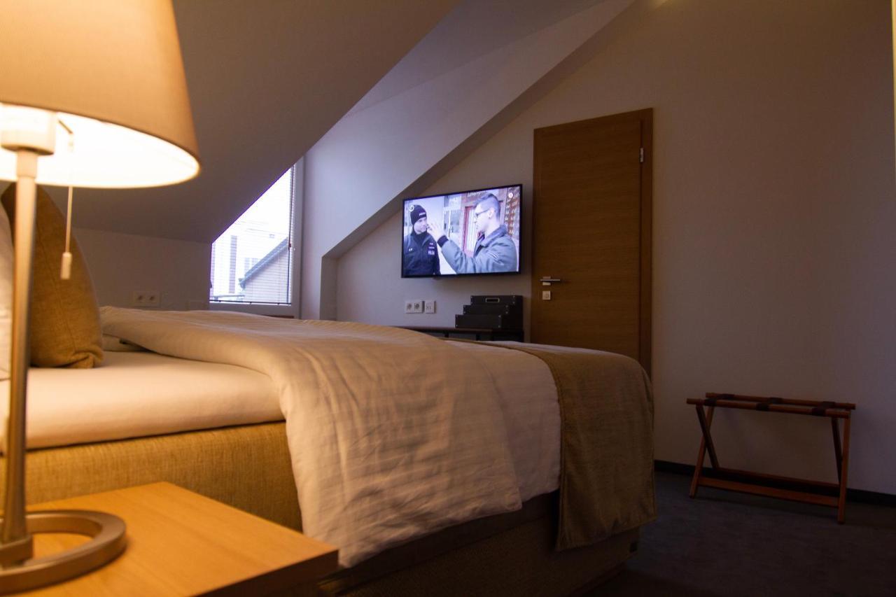 Hotel Marathon Senec Dış mekan fotoğraf